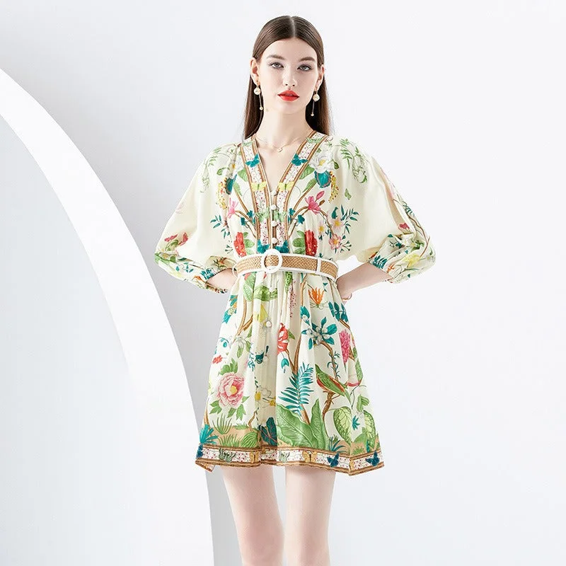 Holiday style V-neck pleated lantern sleeves retro painted print mini dress Fashionable Pleated Mini Dress Holiday style V-neck pleated lantern sleeves retro painted print mini dress Fashionable Pleated Mini Dress