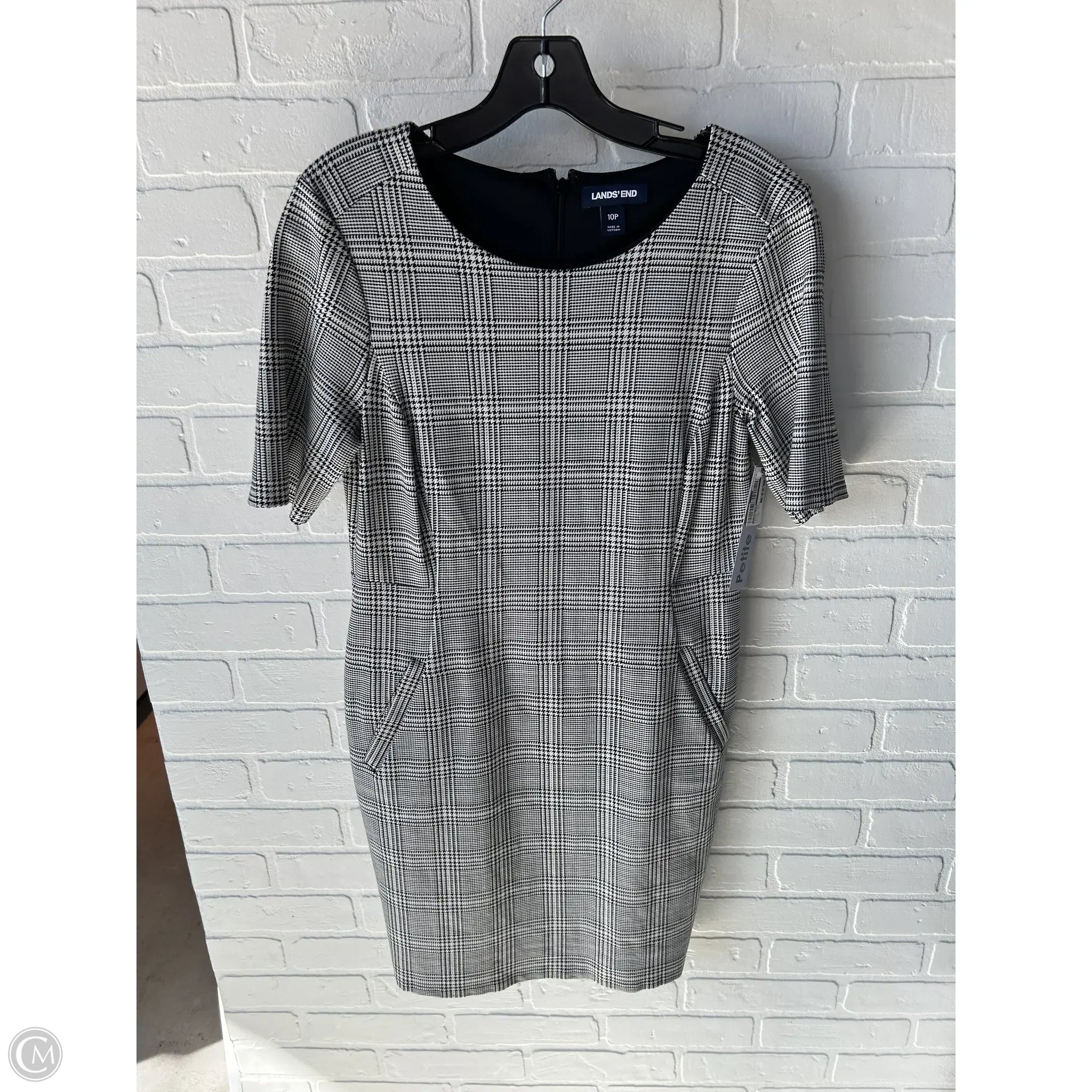 Dress Work By Lands End In Black & White, Size: Mp Tunics Trendy modern
