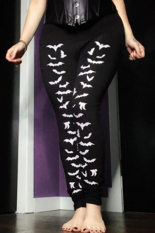 Vampire Bat Leggings [White Bats] Stylish Camo Print Leggings