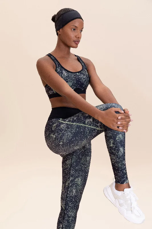 Athletic Pro Maze Leggings Fashionable Leather-Look Leggings