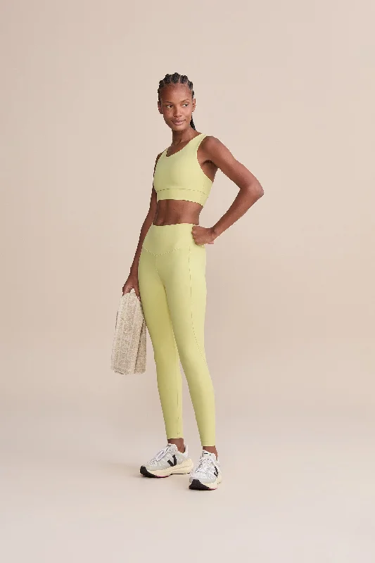 V Pocket Inner Active® Leggings Stylish Capri Leggings