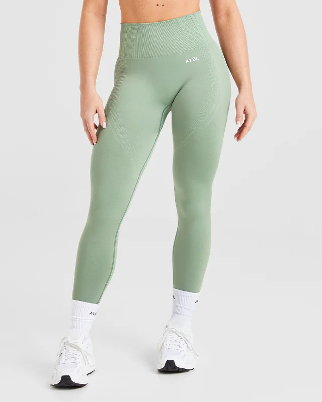 Balance V3 Seamless Leggings - Grove Green Stylish Winter-Ready Leggings