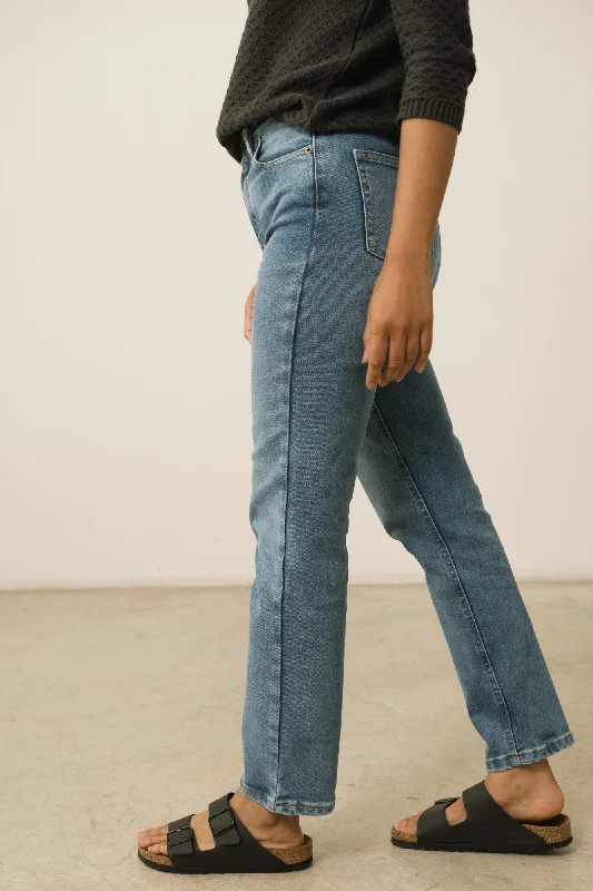 Gueda Momfit Denim Trousers washed blue Trousers Brand Named