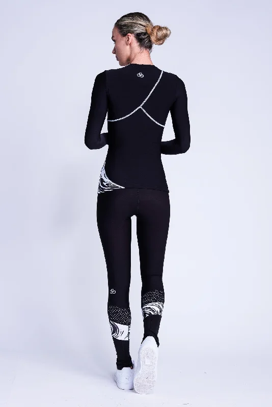 Desire Non-Slip Leggings in Swirl Fashionable Minimal Active Leggings