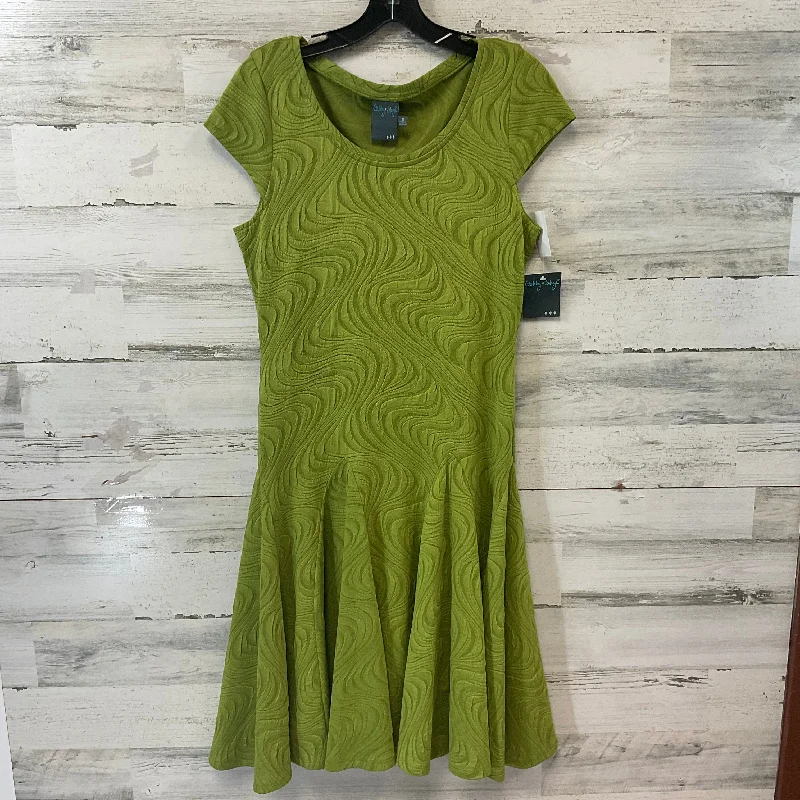 Dress Casual Midi By Gabby Skye In Green, Size: M Stylish High-Waisted Midi Dress