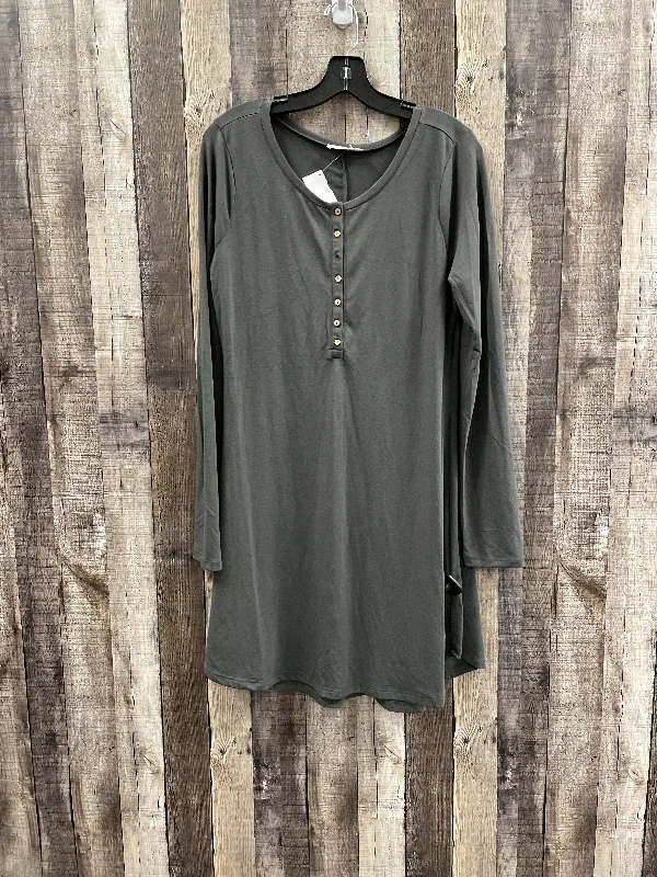 Dress Casual Midi By Zenana Outfitters In Grey, Size: Xl Elegant Faux Wrap Midi Dress