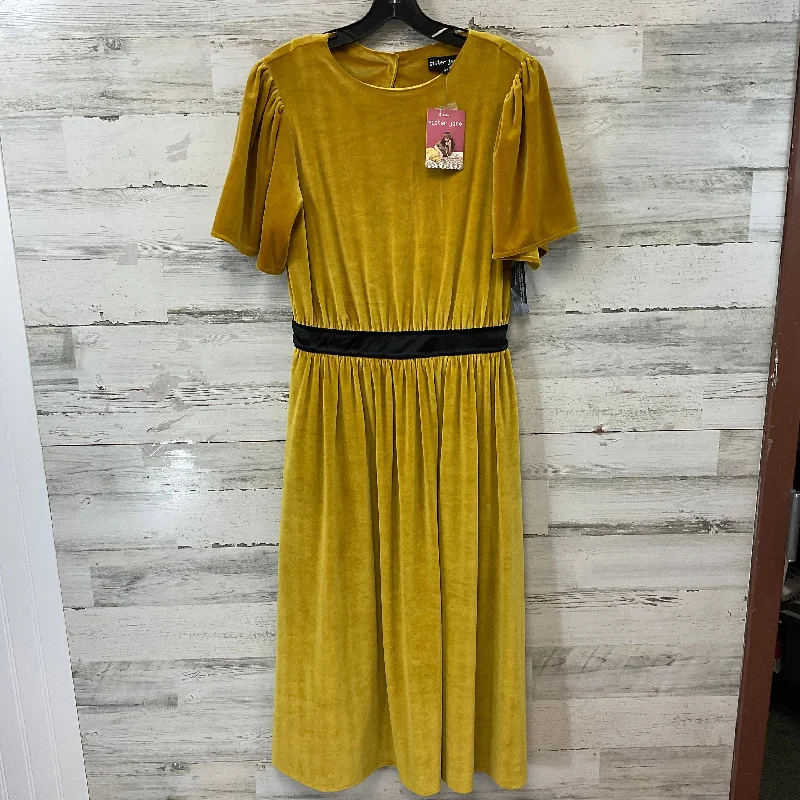 Dress Party Midi By SISTER JANE In Yellow, Size: Xs Chic Lace Detail Midi Dress