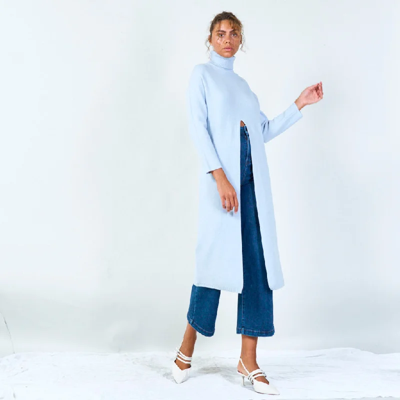 LIGHTBLUE